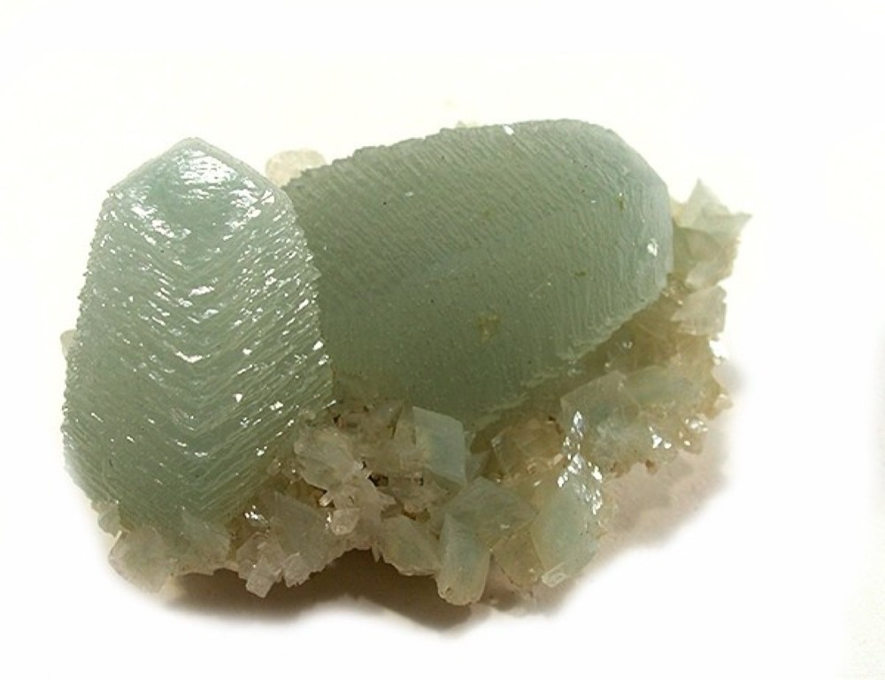 How to Identify Calcite: Hardness, Streak, Luster and Tests