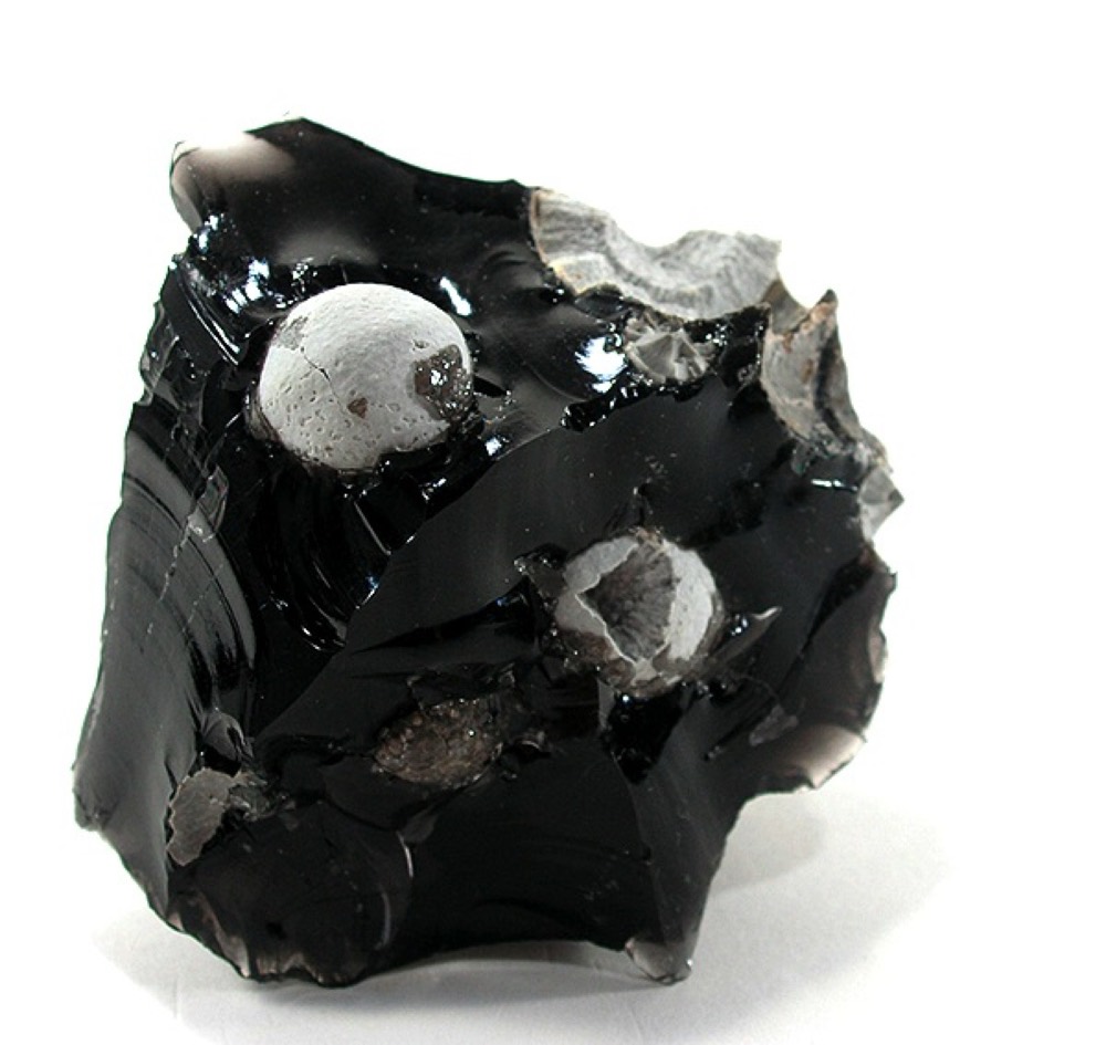 How to Identify Obsidian: What to Look For and Home Tests